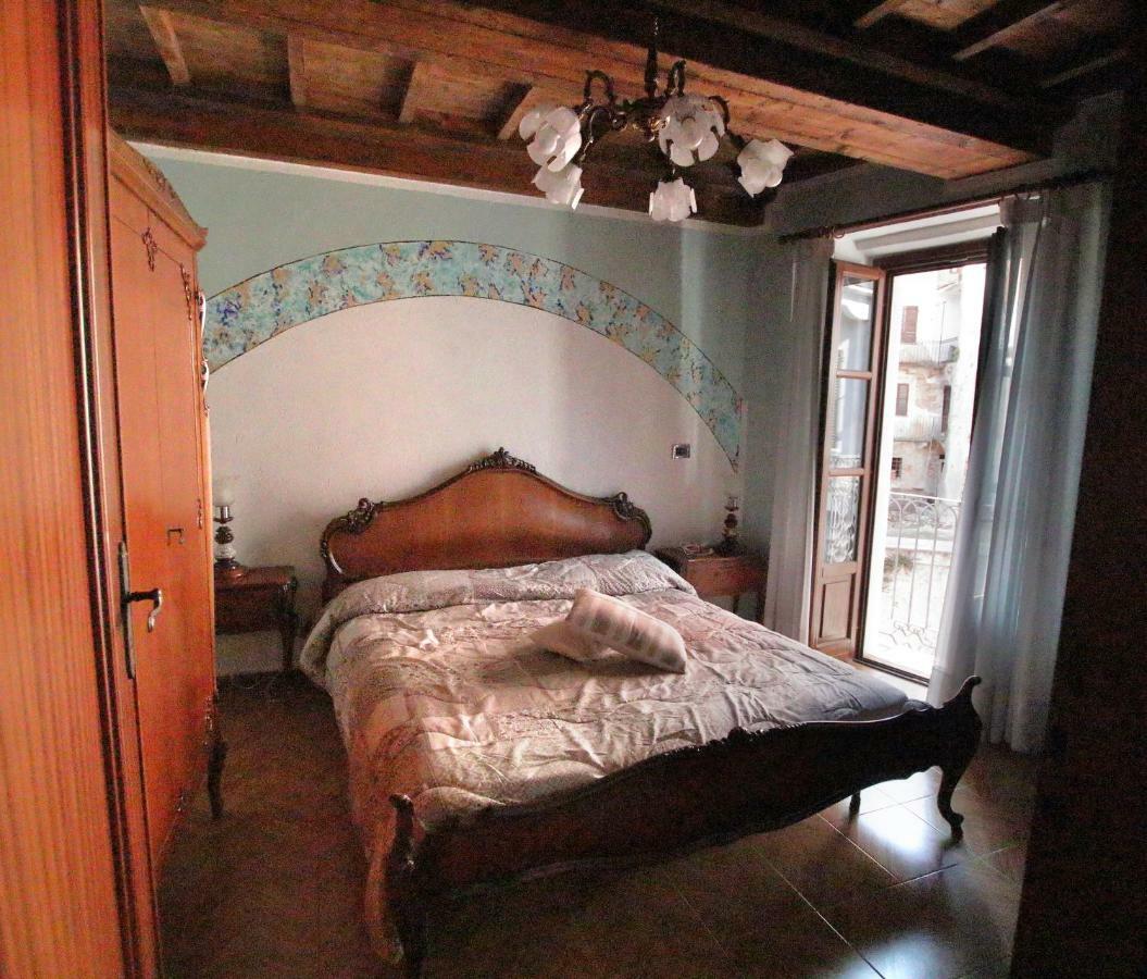 La Rocca Di Efisio Aparthotel คอสติจลิโอเล ดิอาสติ ภายนอก รูปภาพ