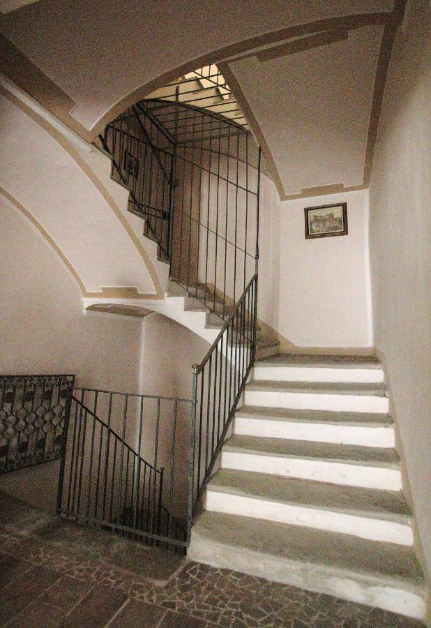 La Rocca Di Efisio Aparthotel คอสติจลิโอเล ดิอาสติ ภายนอก รูปภาพ