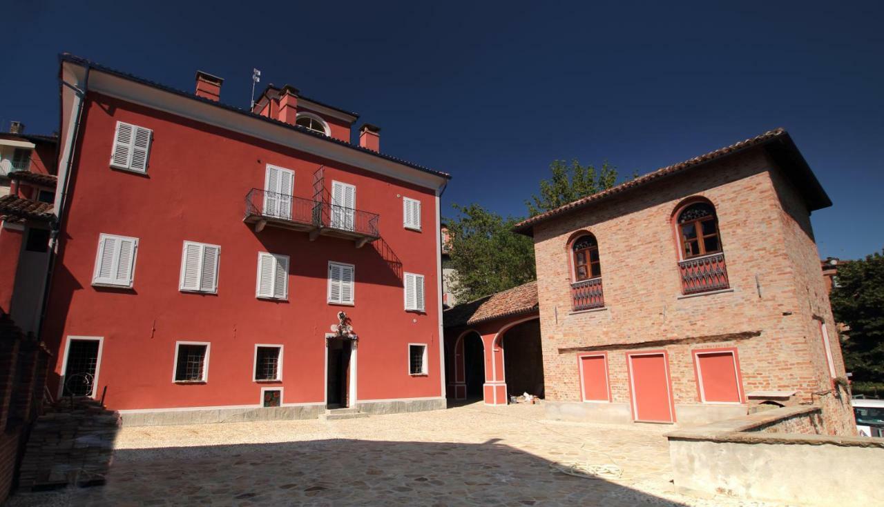La Rocca Di Efisio Aparthotel คอสติจลิโอเล ดิอาสติ ภายนอก รูปภาพ