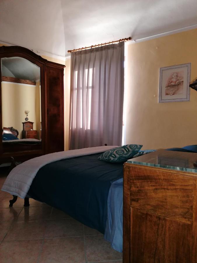 La Rocca Di Efisio Aparthotel คอสติจลิโอเล ดิอาสติ ภายนอก รูปภาพ